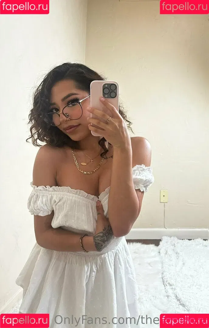 theangelari Onlyfans Photo Gallery 