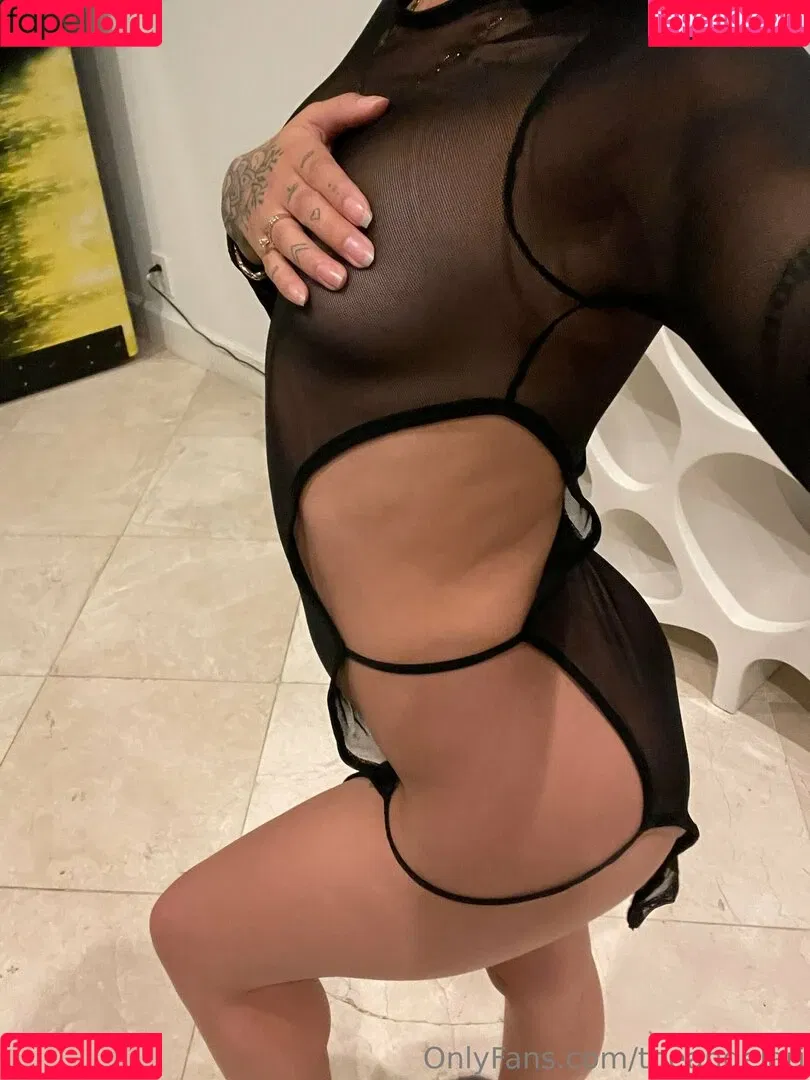 theangelari Onlyfans Photo Gallery 