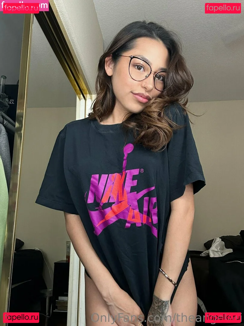 theangelari Onlyfans Photo Gallery 