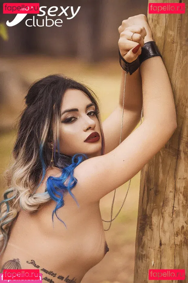 Natacha Momsen Onlyfans Photo Gallery 