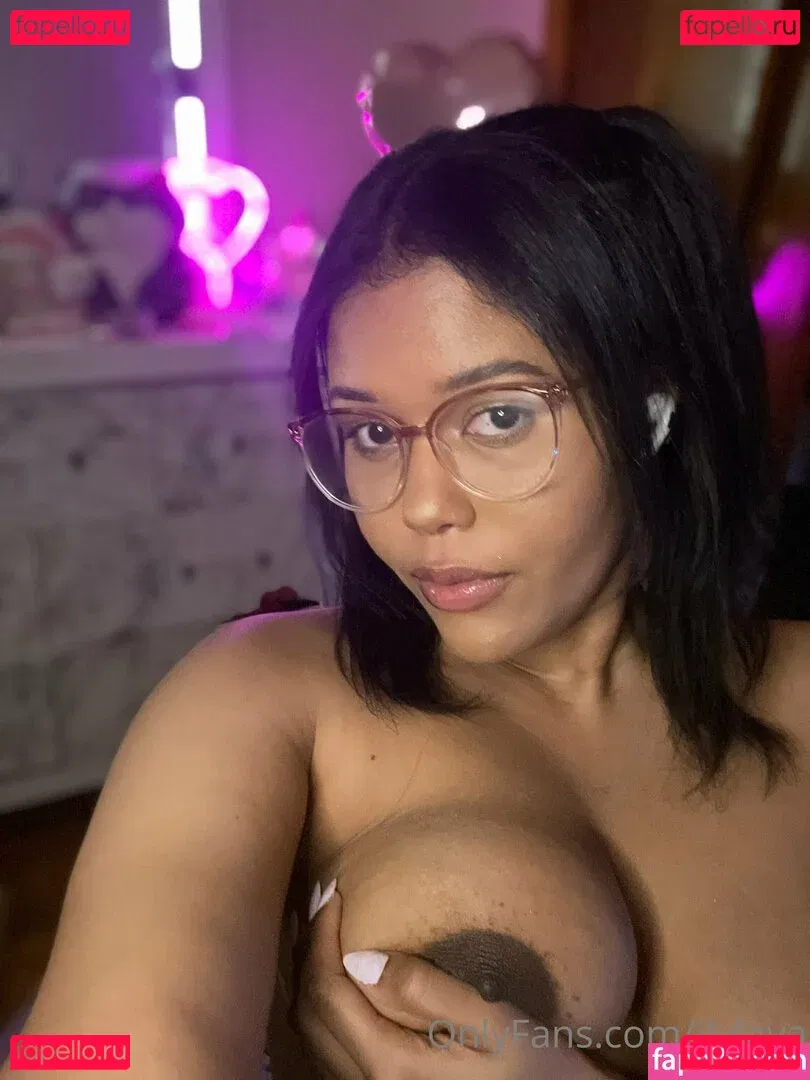 wholelottalaya Onlyfans Photo Gallery 