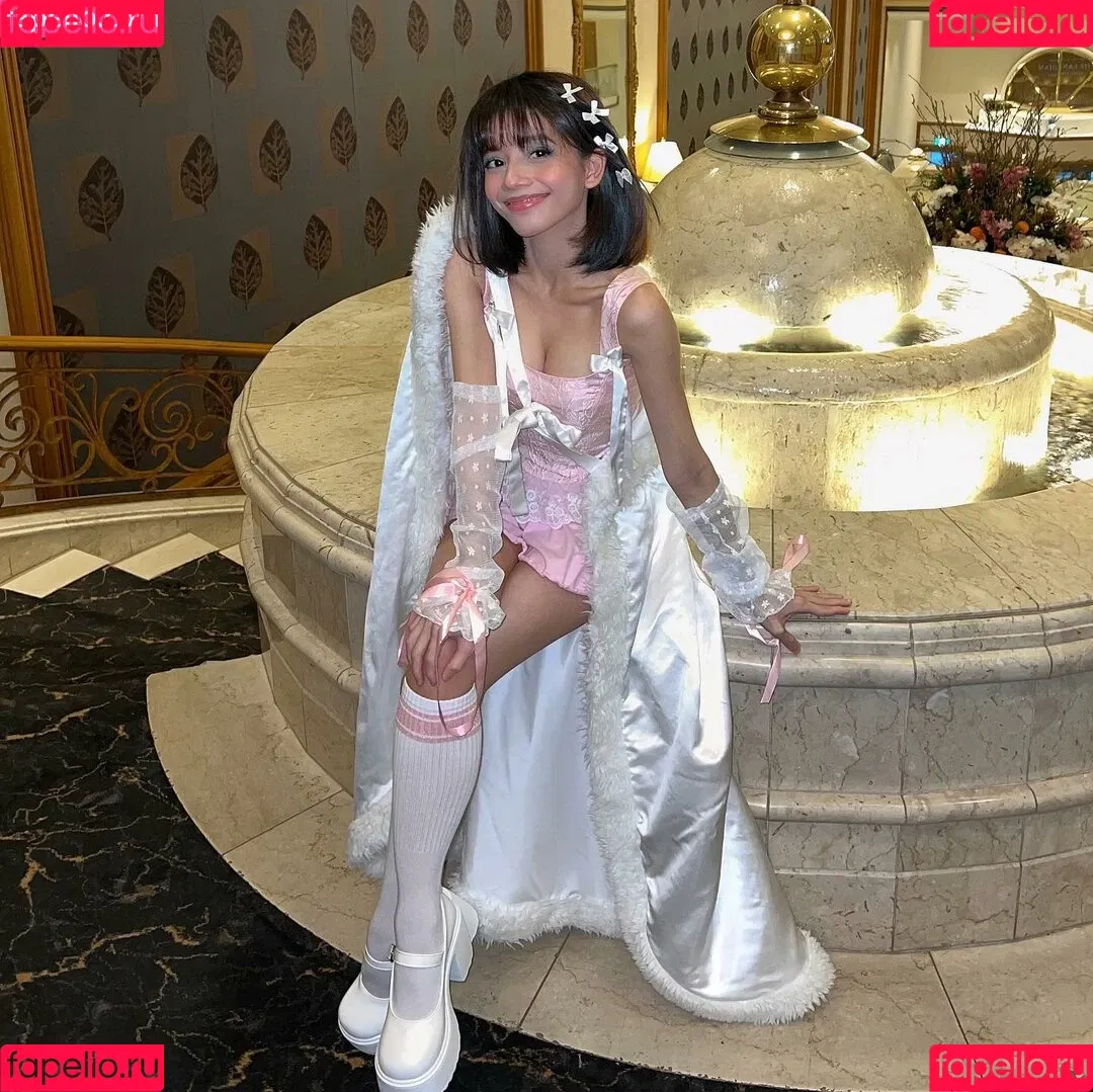 Eeeveenara Onlyfans Photo Gallery 