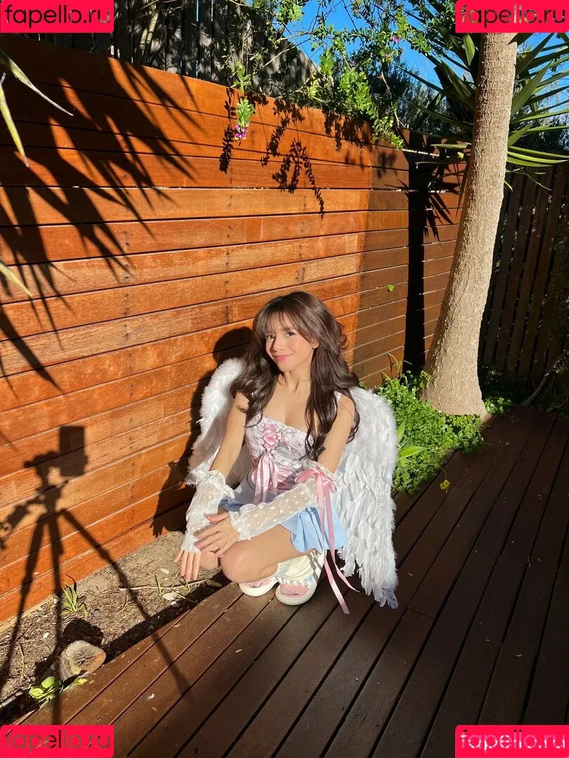 Eeeveenara Onlyfans Photo Gallery 