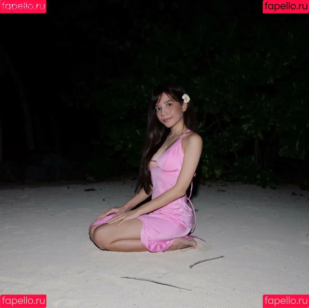 Eeeveenara Onlyfans Photo Gallery 