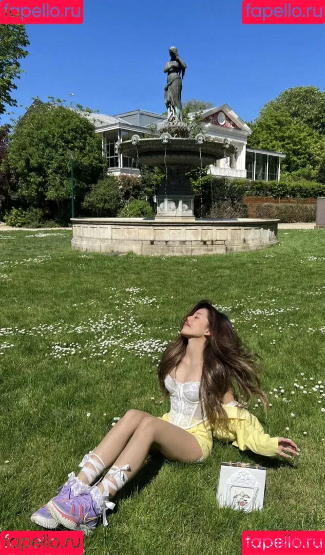 Eeeveenara Onlyfans Photo Gallery 