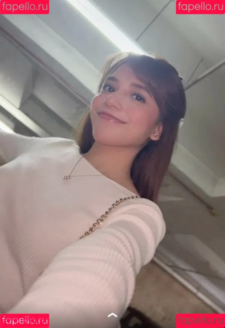 Eeeveenara Onlyfans Photo Gallery 