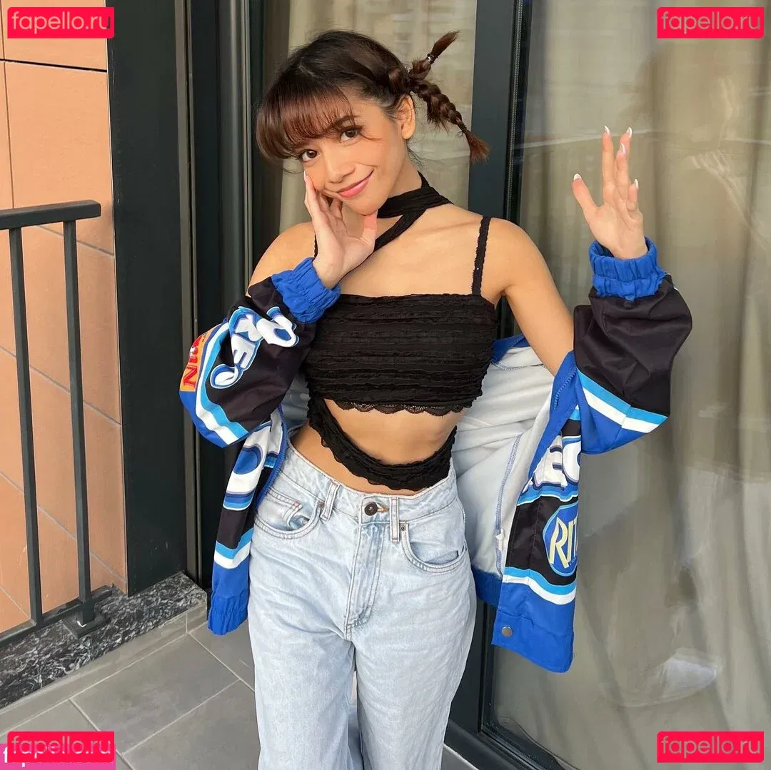 Eeeveenara Onlyfans Photo Gallery 