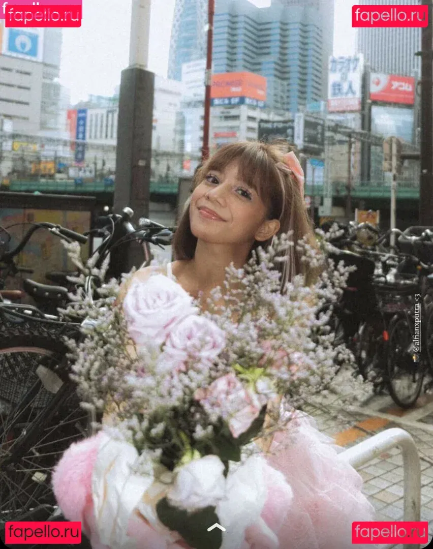 Eeeveenara Onlyfans Photo Gallery 