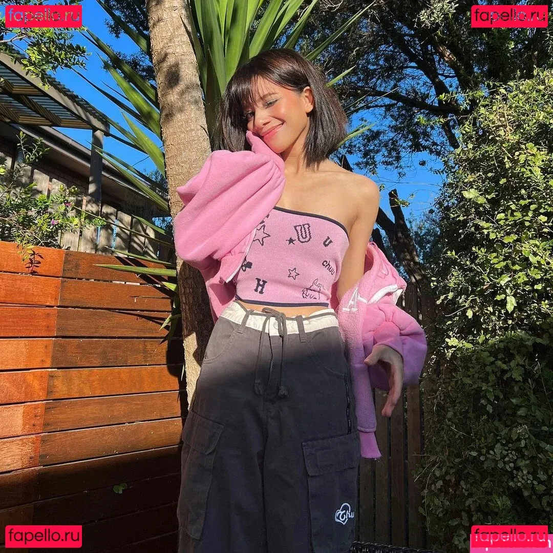 Eeeveenara Onlyfans Photo Gallery 