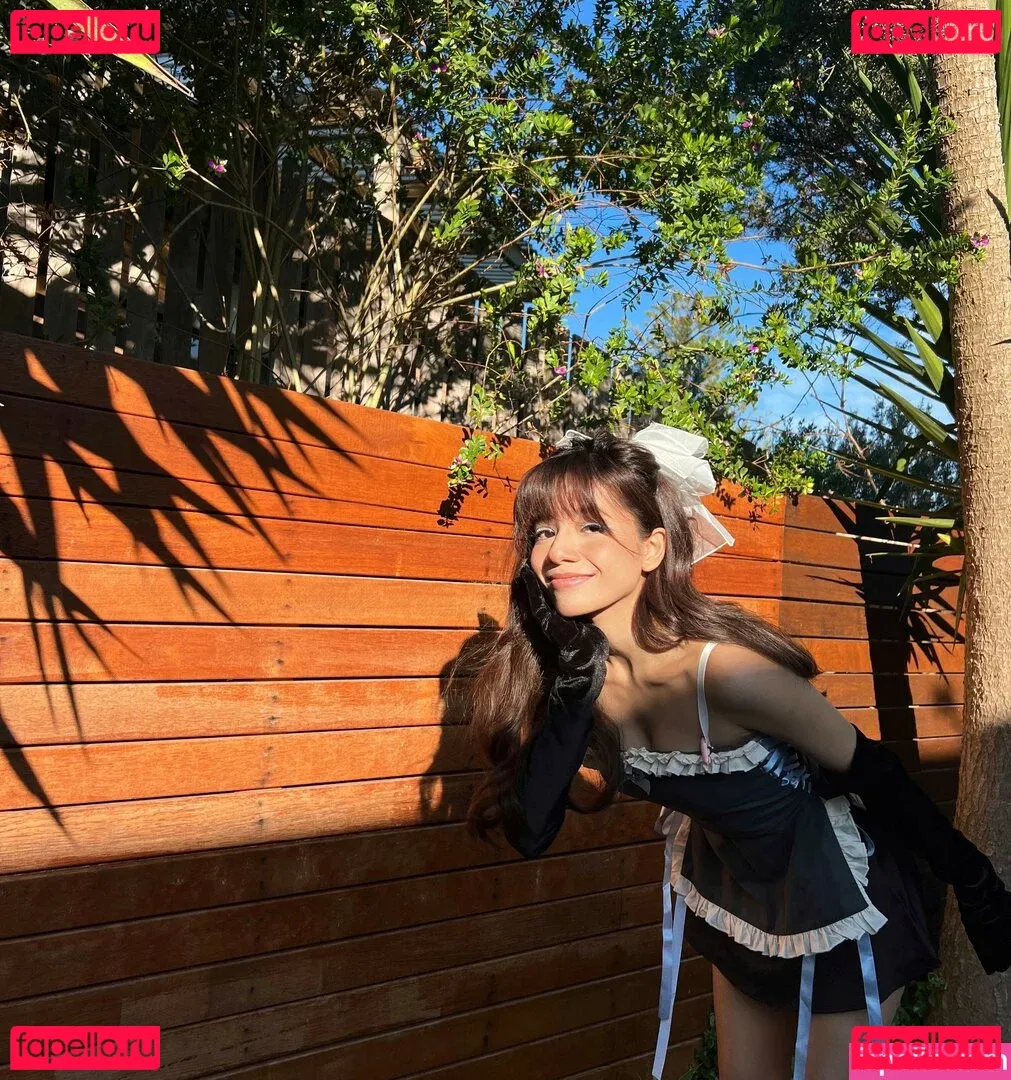 Eeeveenara Onlyfans Photo Gallery 