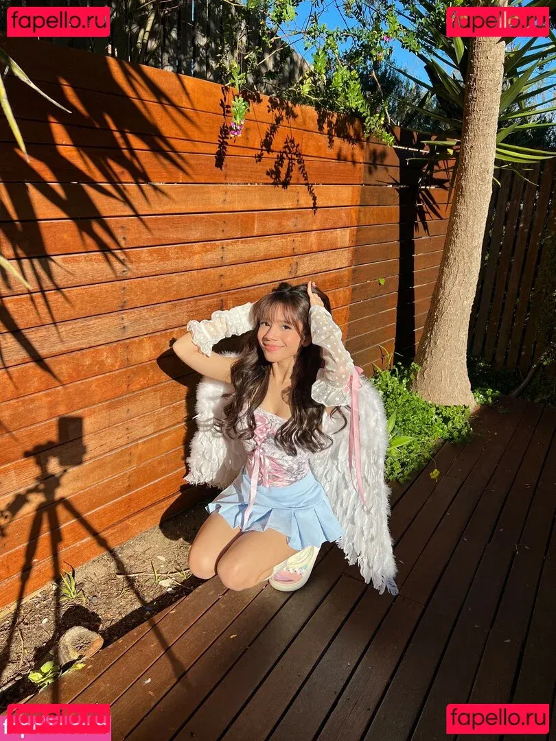 Eeeveenara Onlyfans Photo Gallery 