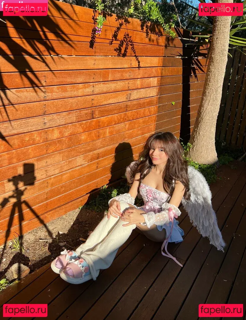 Eeeveenara Onlyfans Photo Gallery 