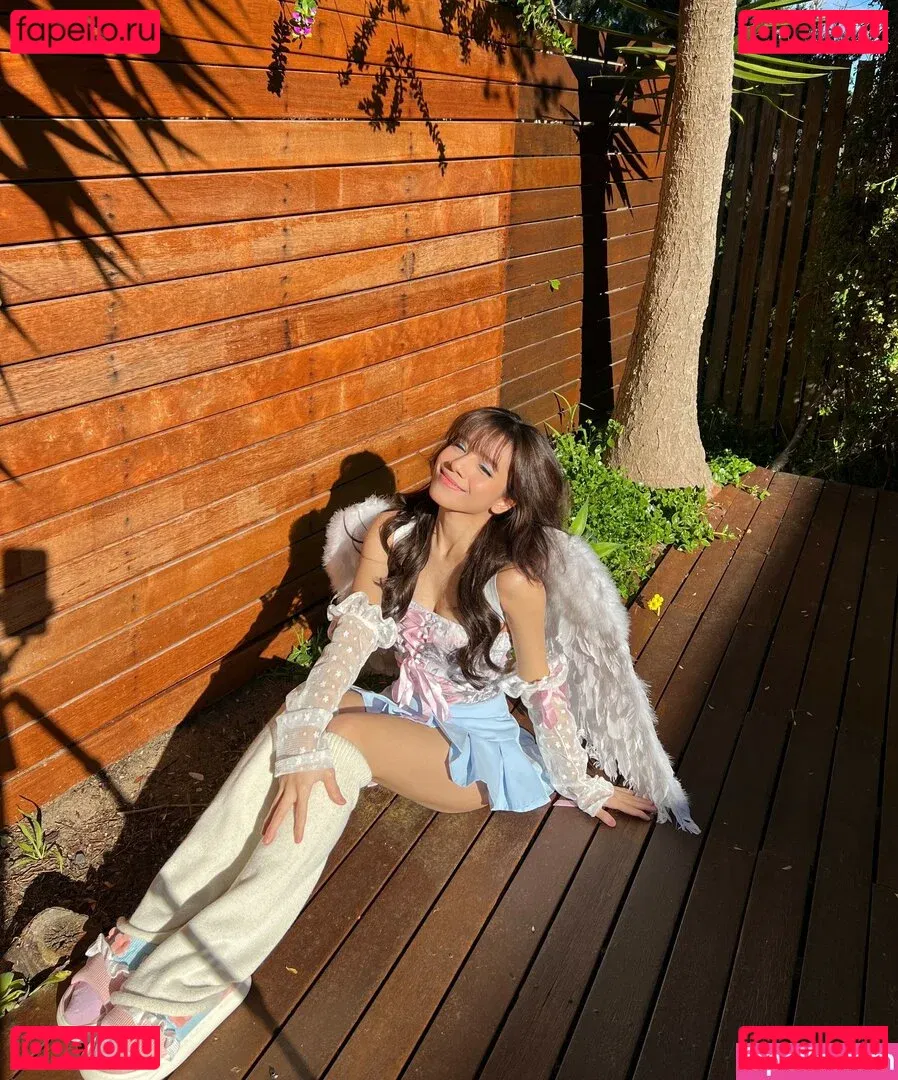 Eeeveenara Onlyfans Photo Gallery 