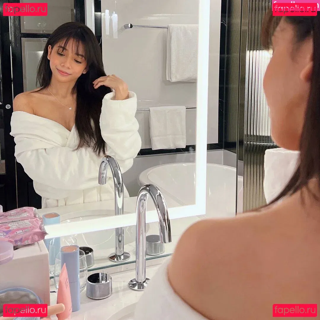 Eeeveenara Onlyfans Photo Gallery 