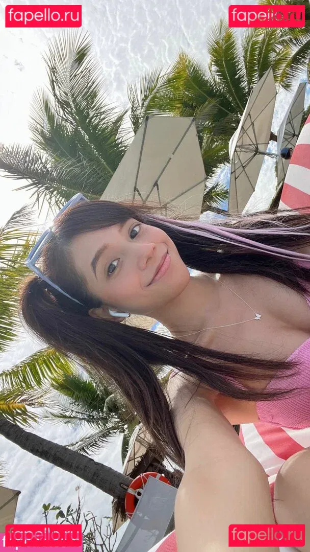 Eeeveenara Onlyfans Photo Gallery 