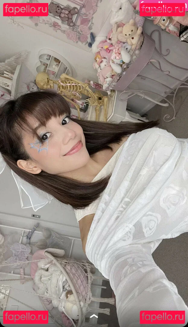 Eeeveenara Onlyfans Photo Gallery 