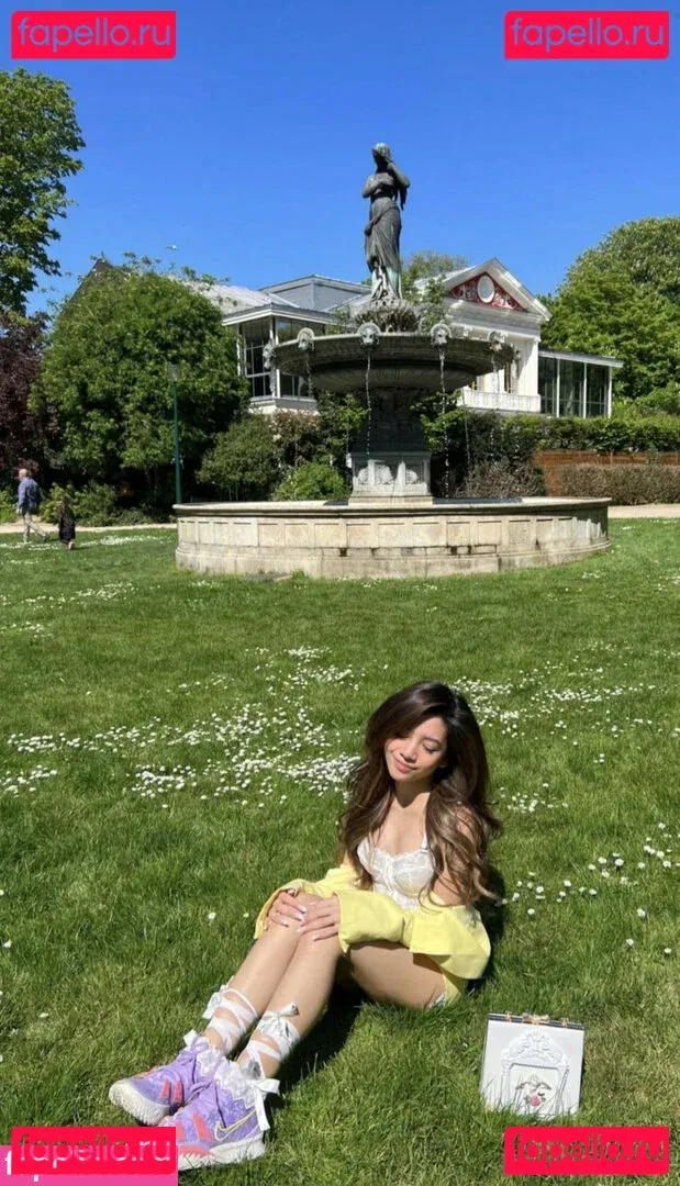 Eeeveenara Onlyfans Photo Gallery 