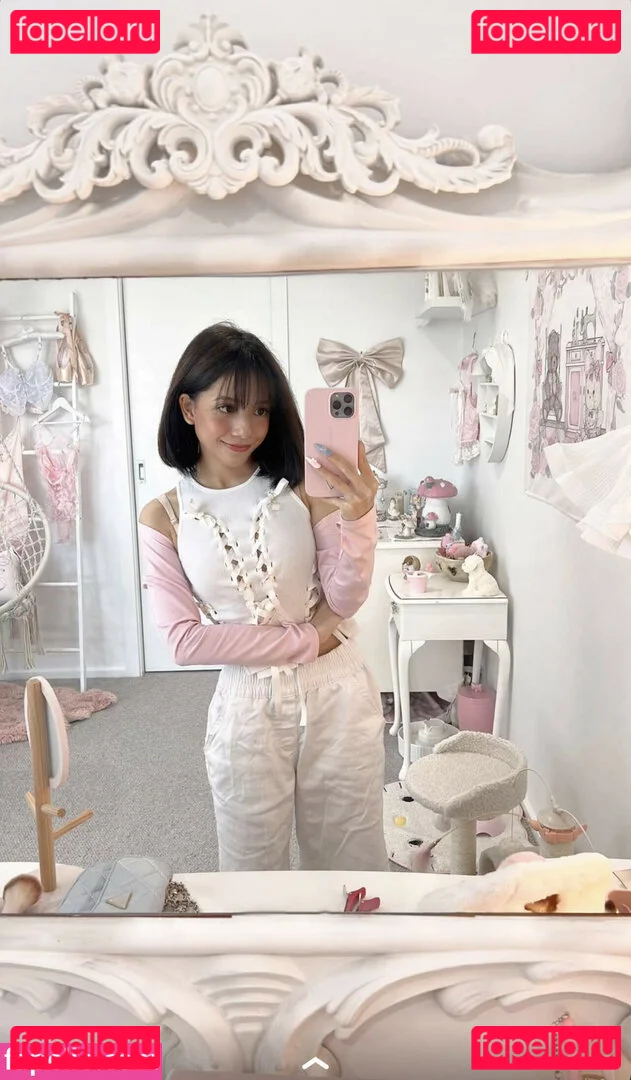 Eeeveenara Onlyfans Photo Gallery 