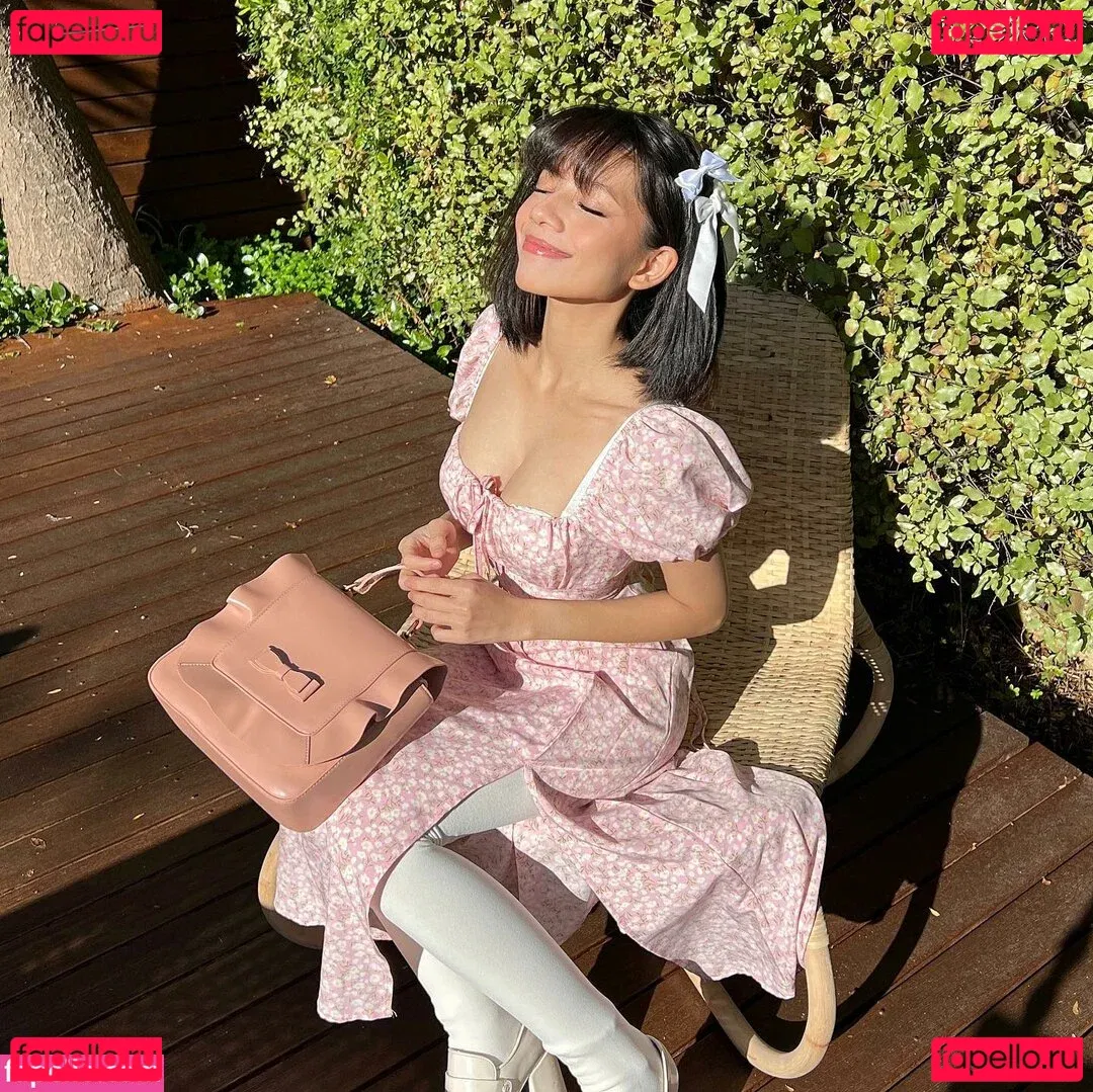 Eeeveenara Onlyfans Photo Gallery 