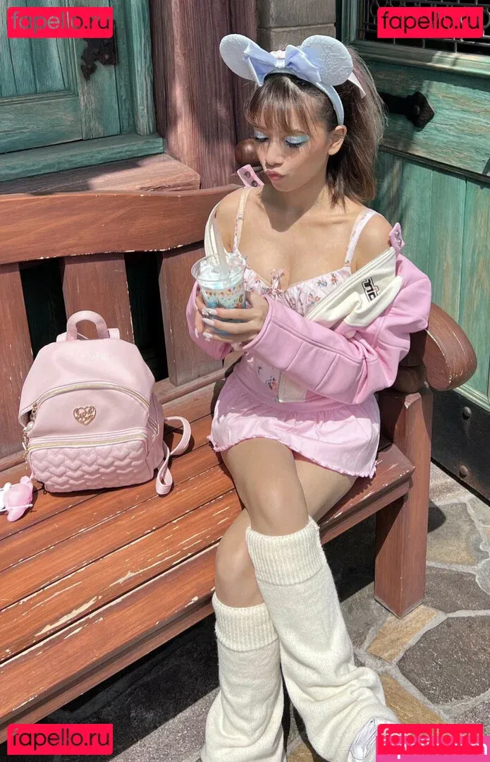 Eeeveenara Onlyfans Photo Gallery 