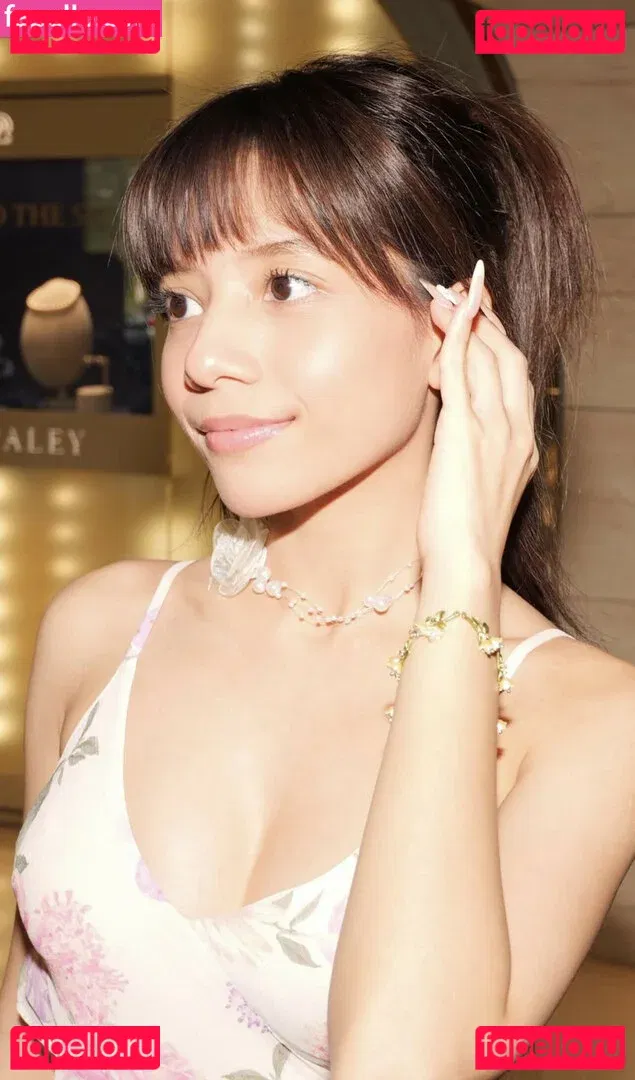 Eeeveenara Onlyfans Photo Gallery 