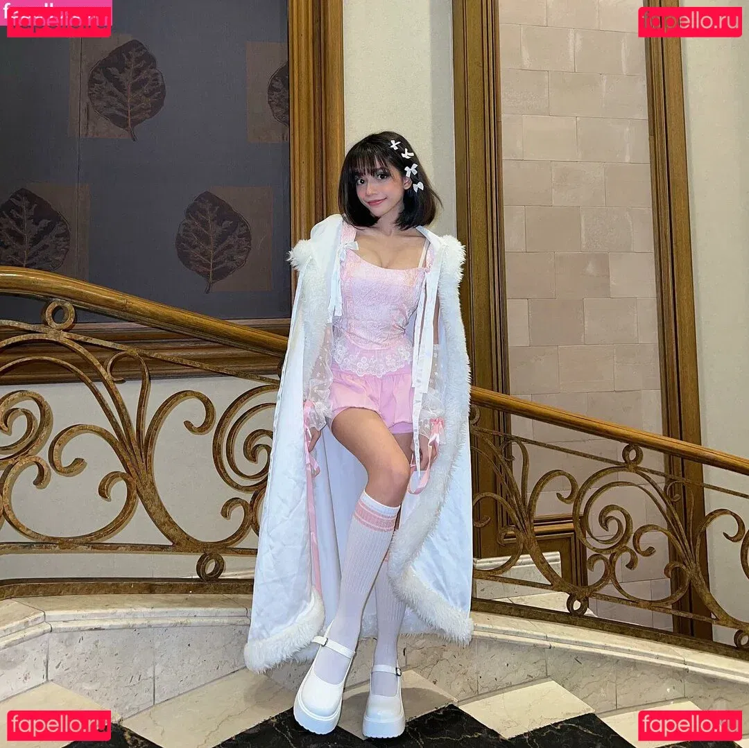 Eeeveenara Onlyfans Photo Gallery 