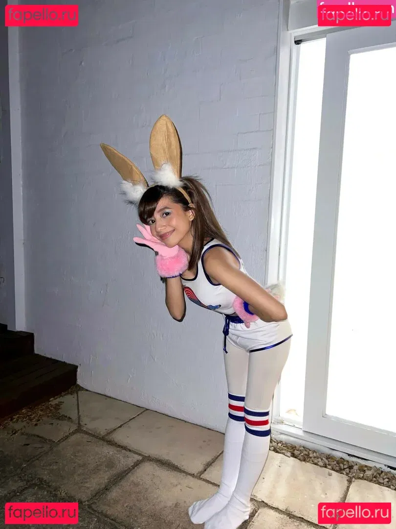 Eeeveenara Onlyfans Photo Gallery 