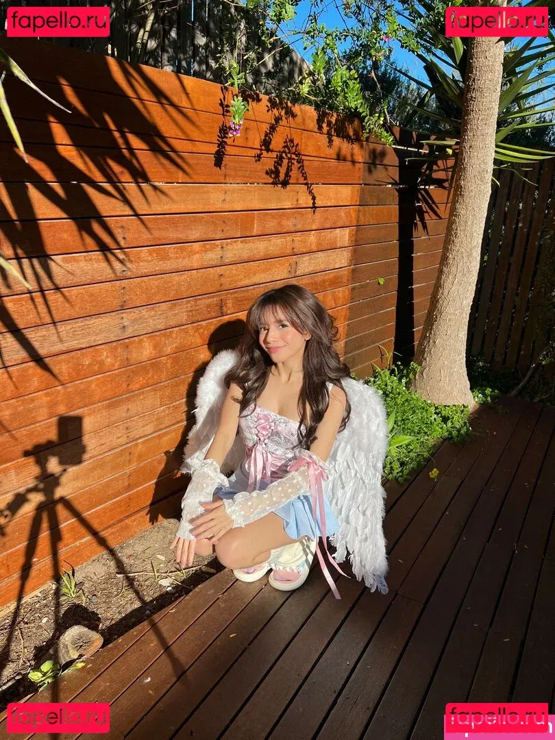 Eeeveenara Onlyfans Photo Gallery 