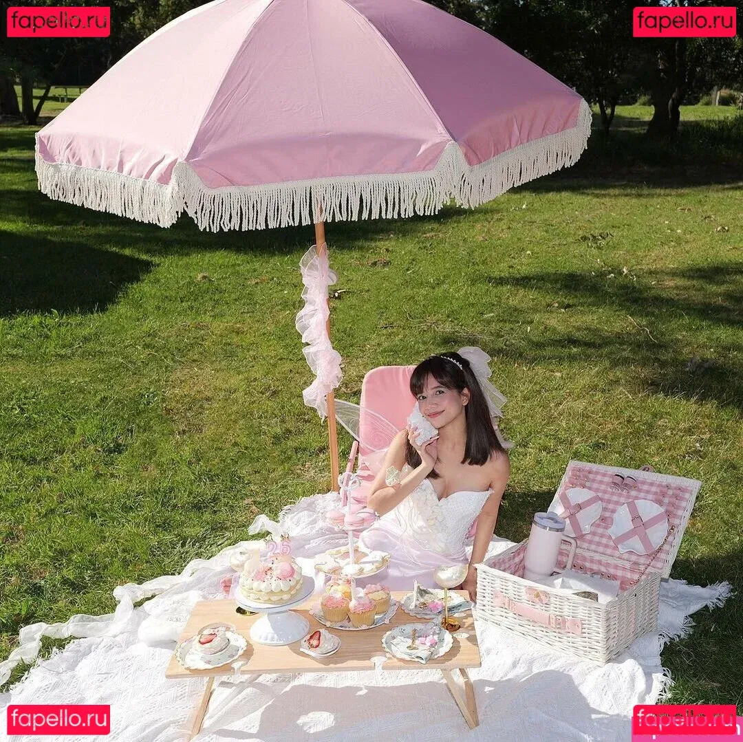 Eeeveenara Onlyfans Photo Gallery 