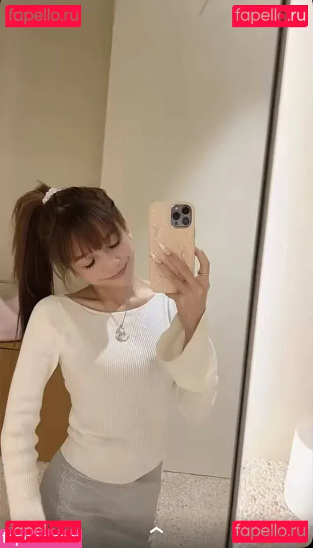 Eeeveenara Onlyfans Photo Gallery 