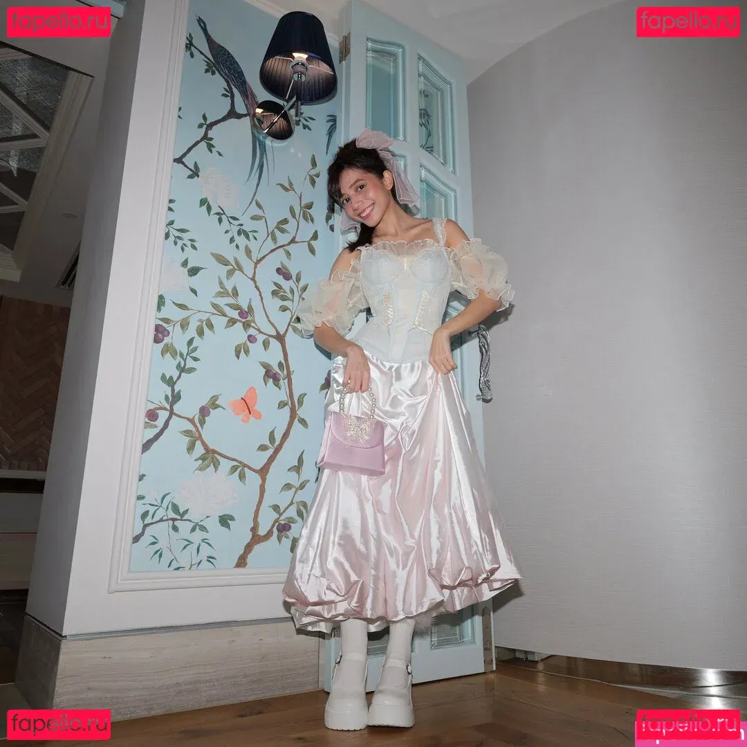 Eeeveenara Onlyfans Photo Gallery 