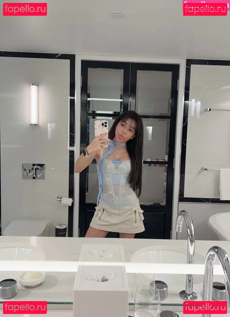 Eeeveenara Onlyfans Photo Gallery 