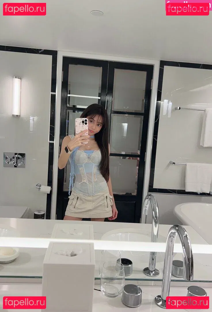 Eeeveenara Onlyfans Photo Gallery 