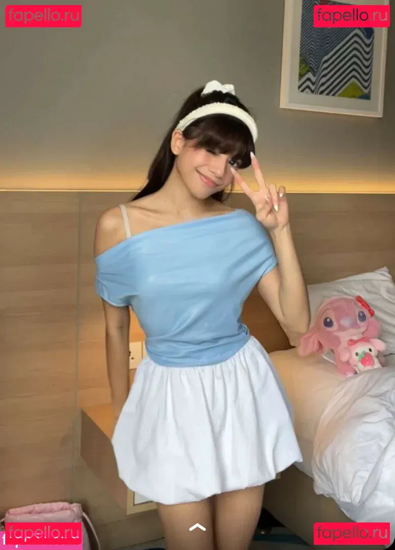 Eeeveenara Onlyfans Photo Gallery 