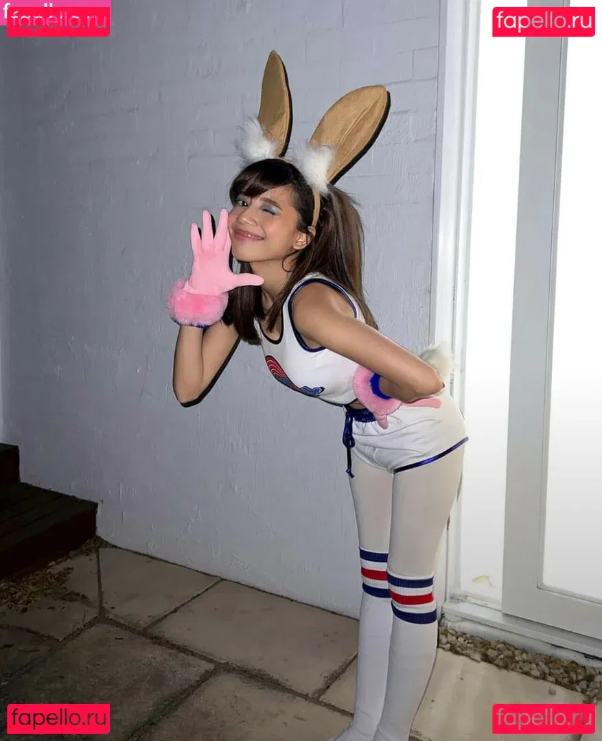 Eeeveenara Onlyfans Photo Gallery 