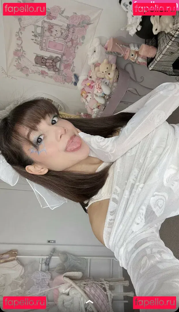 Eeeveenara Onlyfans Photo Gallery 