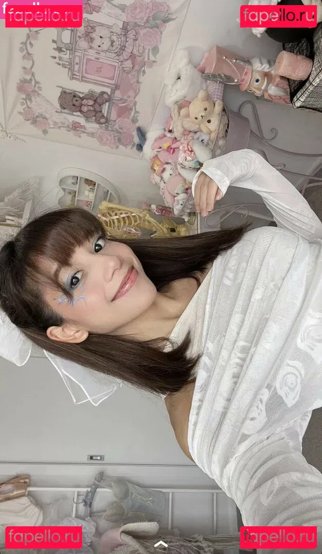 Eeeveenara Onlyfans Photo Gallery 