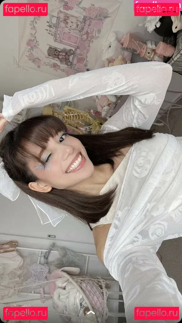 Eeeveenara Onlyfans Photo Gallery 