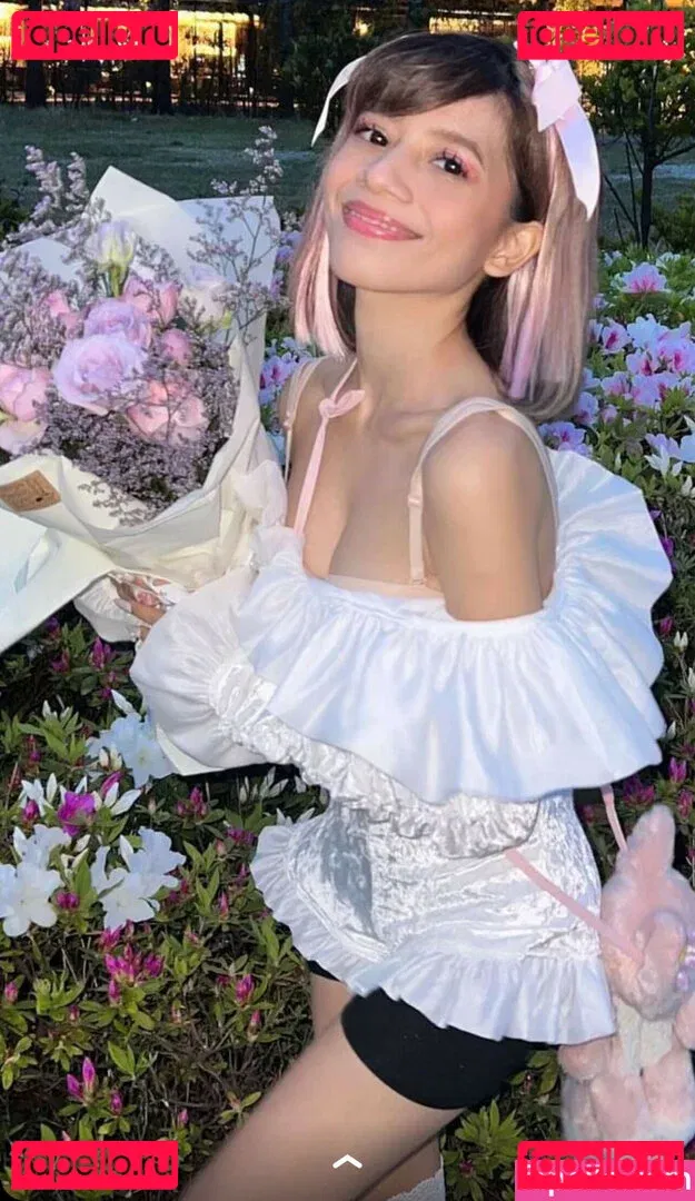 Eeeveenara Onlyfans Photo Gallery 