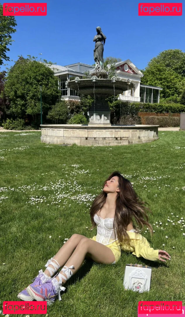 Eeeveenara Onlyfans Photo Gallery 