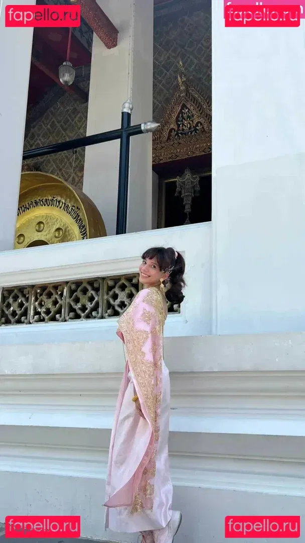 Eeeveenara Onlyfans Photo Gallery 