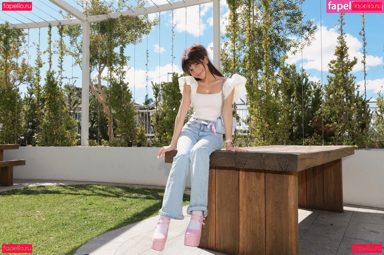 Eeeveenara Onlyfans Photo Gallery 