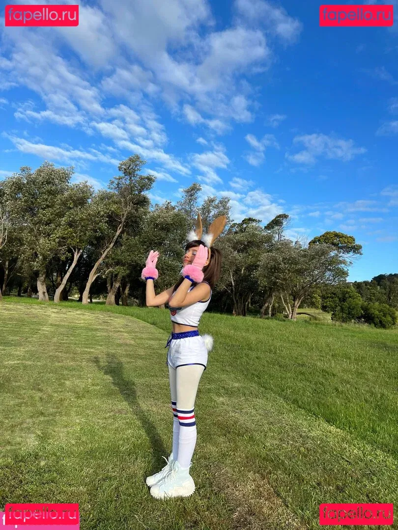 Eeeveenara Onlyfans Photo Gallery 