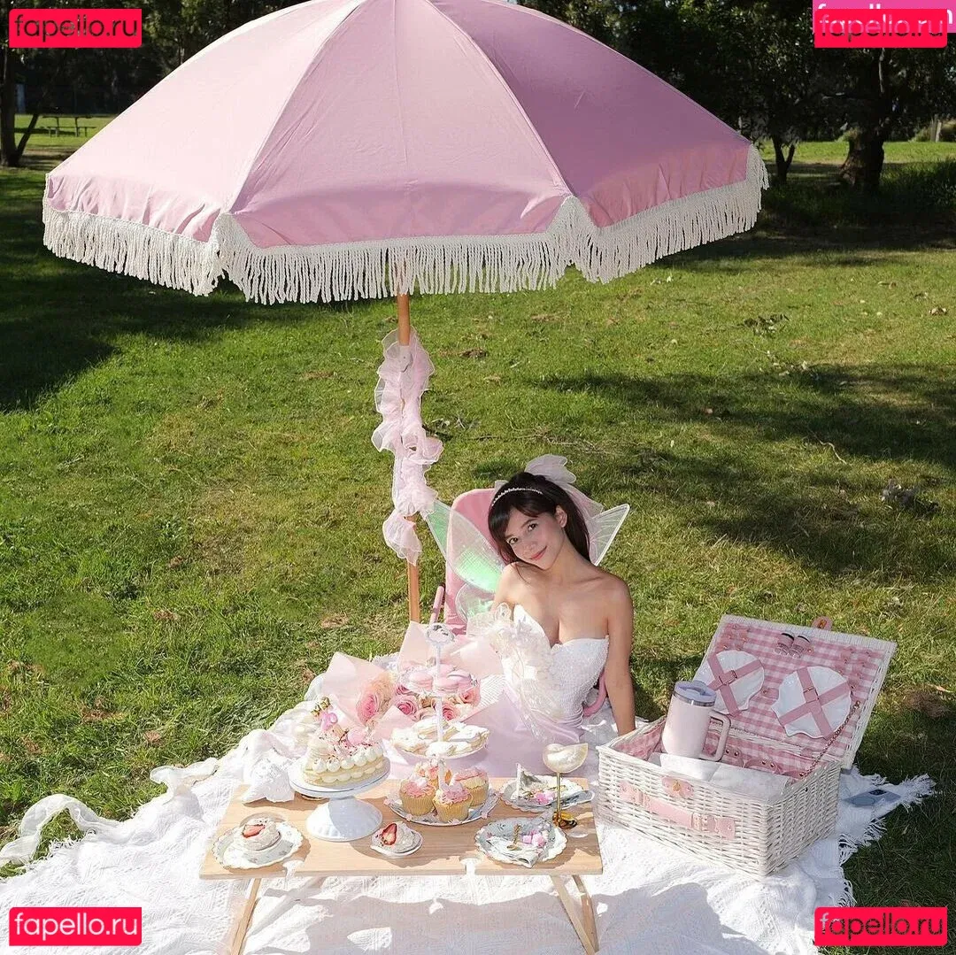 Eeeveenara Onlyfans Photo Gallery 