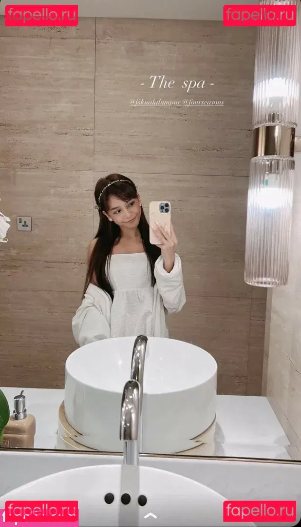 Eeeveenara Onlyfans Photo Gallery 