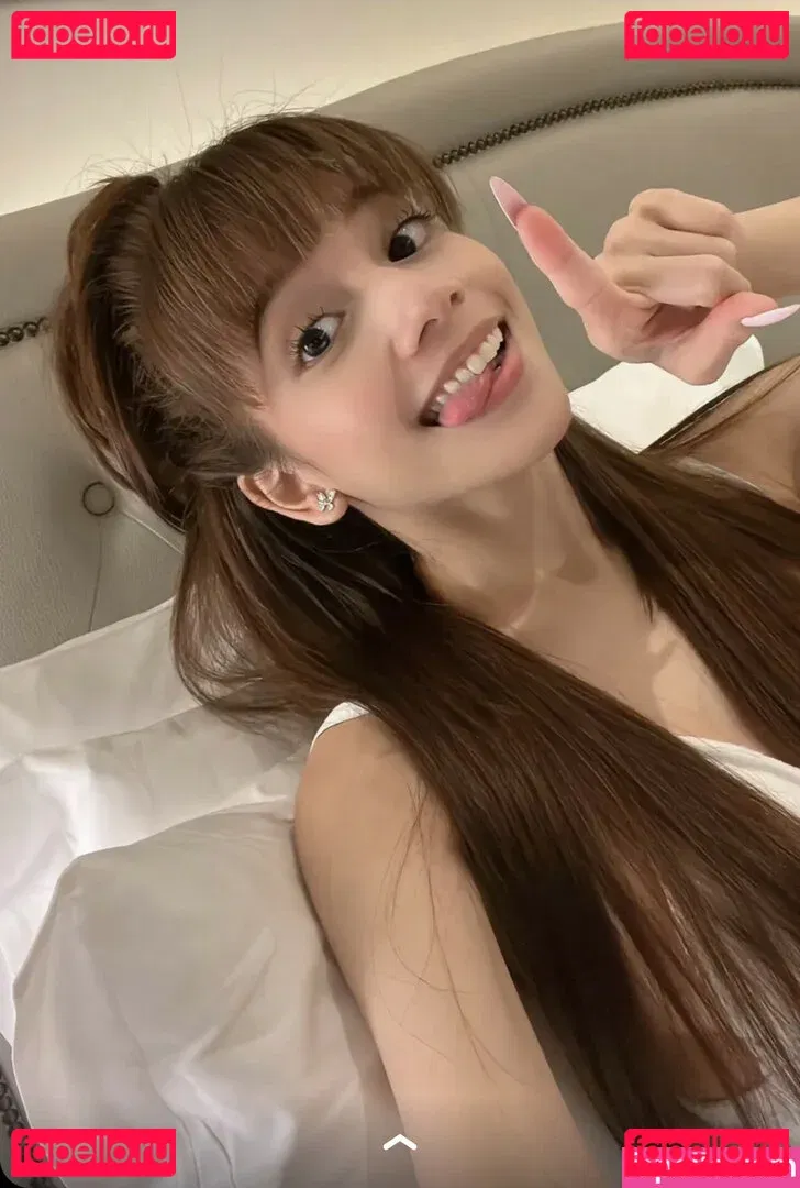 Eeeveenara Onlyfans Photo Gallery 