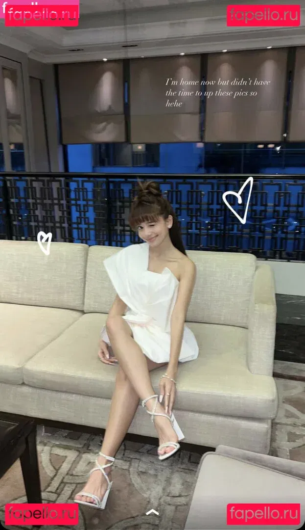 Eeeveenara Onlyfans Photo Gallery 