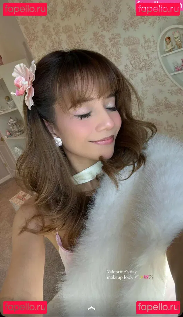 Eeeveenara Onlyfans Photo Gallery 