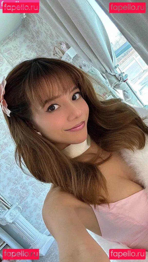 Eeeveenara Onlyfans Photo Gallery 