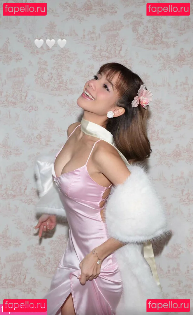 Eeeveenara Onlyfans Photo Gallery 